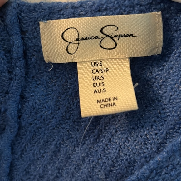 BUNDLE OF SWEATERS - Picture 13 of 13